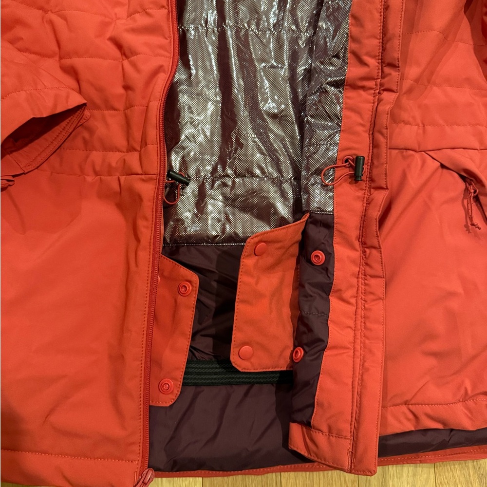Columbia Women's Snowy Summit Insulated Jacket - 2X Coral/Salmon-Pink - Picture 2 of 6